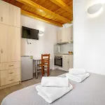 Anius Lejlighedshotel