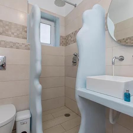 Aparthotel Anius Plintri