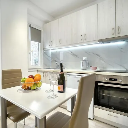 Lejlighedshotel Anius 3*
