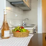 Anius Aparthotel Plintri