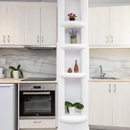 公寓式酒店 Anius Plintri