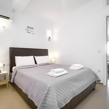 شقة فندقية Anius 3*