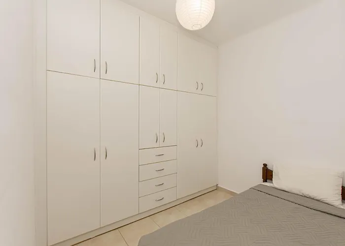 Hotel apartamentowy Anius