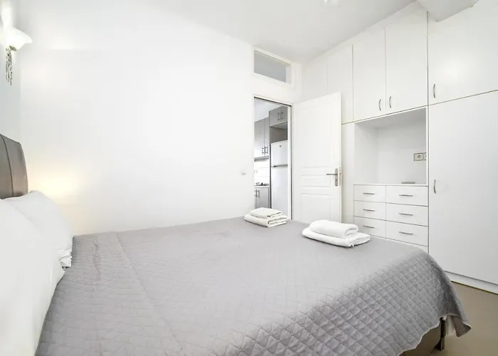 Hotel apartamentowy Anius